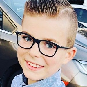 Meet your Posher, Kemp